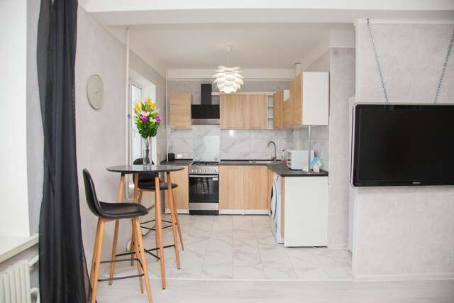 Апартаменты 2 Rooms Luxury Apartment on Shkilna 34 Street Запорожье-6